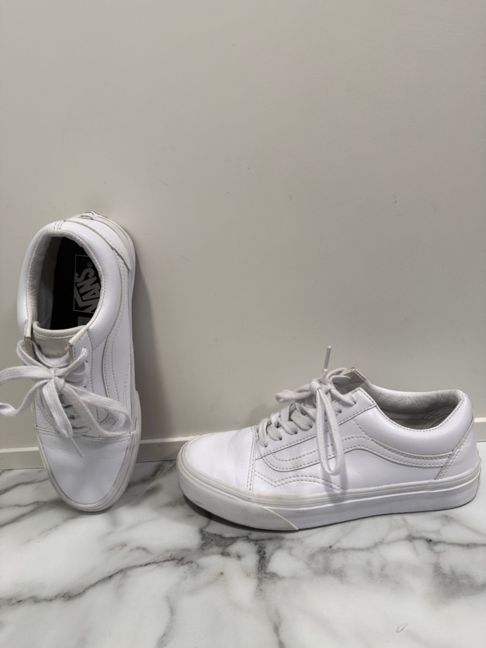 Vans Old Skool sneakers women’s size 6.5 white